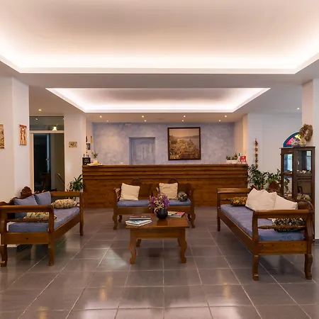 Kalma Hotel Mesariá