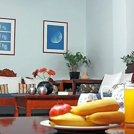Kalma Hotel
